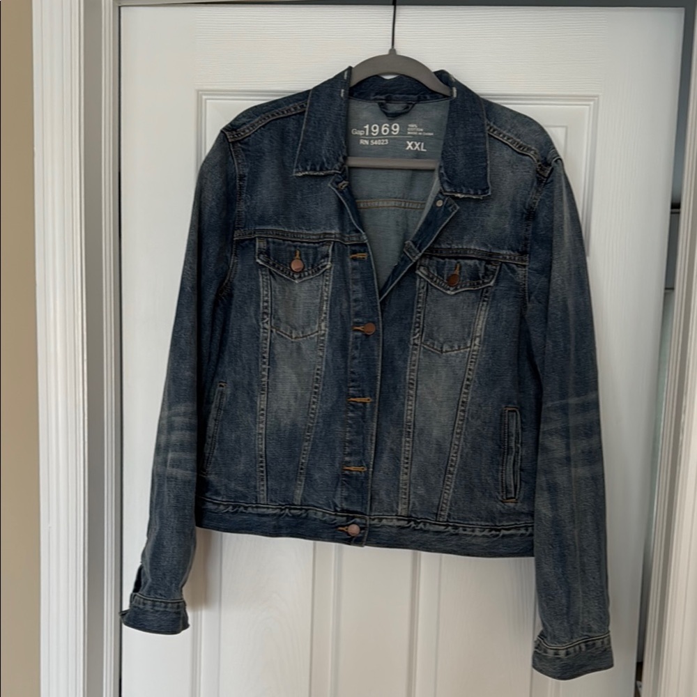 Denim Jacket by Gap in Blue Womens XXL